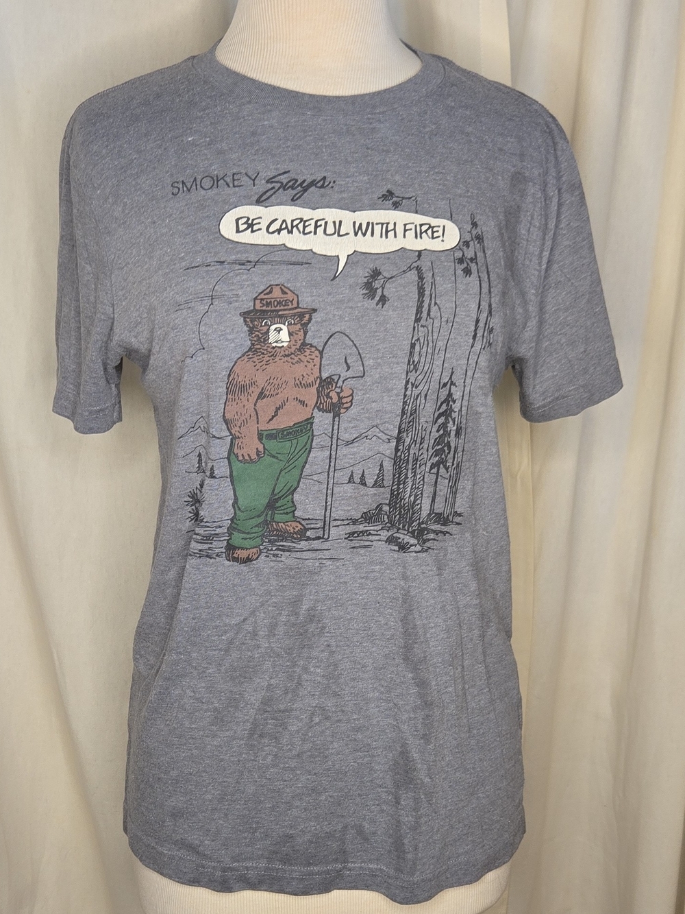 Vintage Smokey The Bear Says Gray Graphic T-Shirt - Men's Design